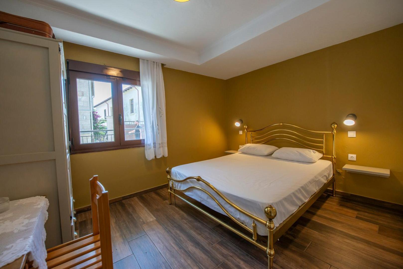 Mala - Μάλα Apartment Afytos Bagian luar foto