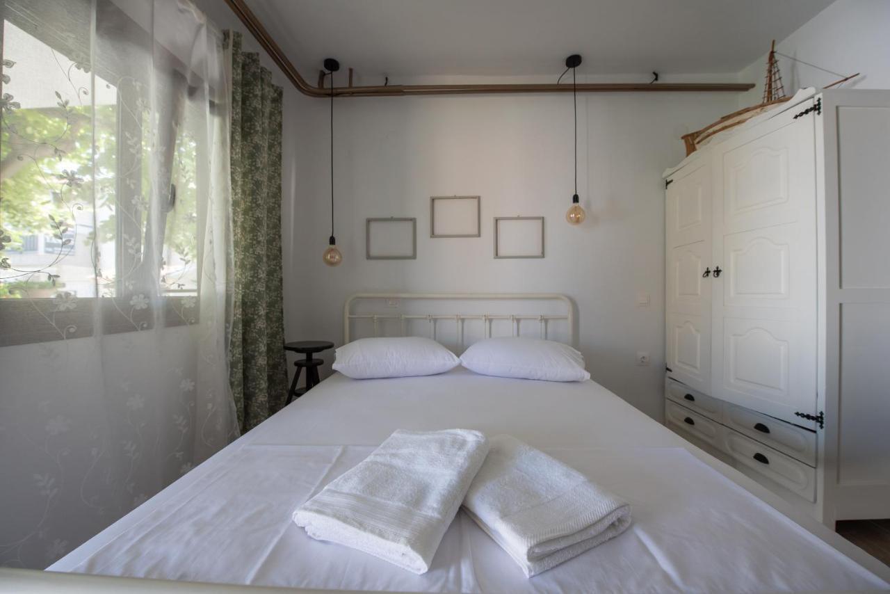 Mala - Μάλα Apartment Afytos Bagian luar foto
